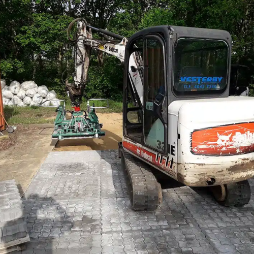 indkørsel belægning med slidstærke materialer